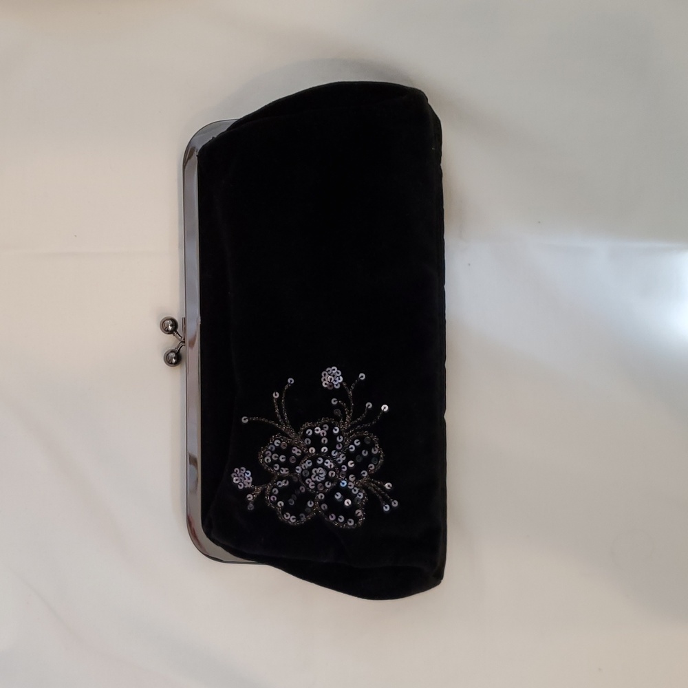 Vinyage Express Black Clutch with Silver Sequin Floral Design
